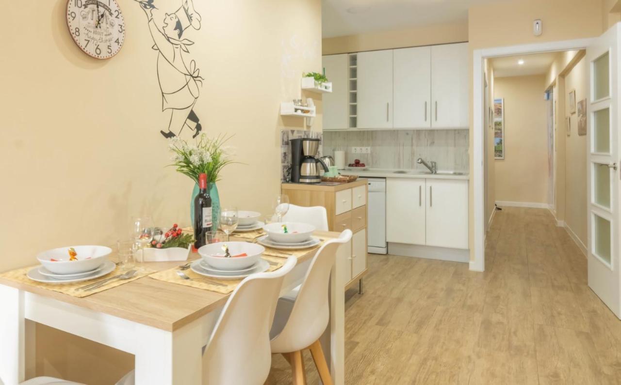 Apartamento Juani Centro Parking Y Wifi Gratis กอร์โดบา ภายนอก รูปภาพ